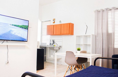 Ponce Centro Apartamento | Gladiolas 2204