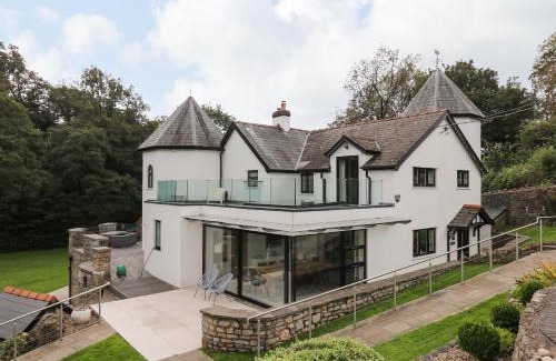 Wenvoe Casa | Glamorgan House