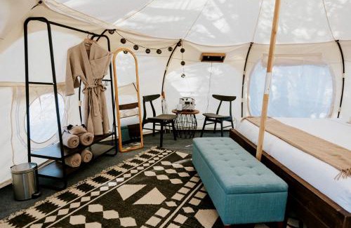 Spicewood Otro | Glamping in Texas at this Cozy Bell Tent for Two