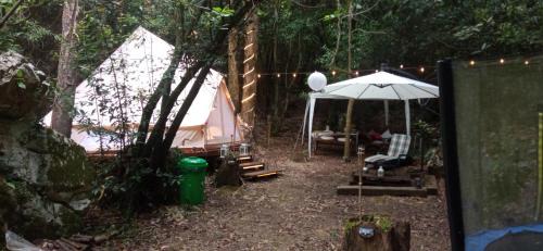 La Iglesia Otro | Glamping La Maeta