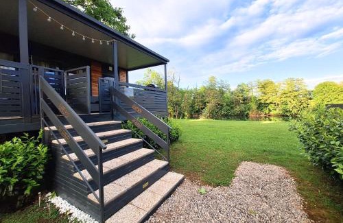 Metlika Otro | Glamping Lucky House