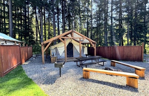 Idleyld Park Alquiler De RV | Glamping! Luxury Family Size Tent, Douglas County, Oregon