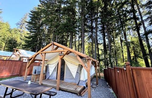 Idleyld Park Alquiler De RV | Glamping! Luxury Family Size Tent, Douglas County, Oregon