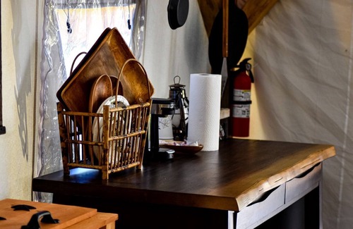 Idleyld Park Casa | Glamping! Luxury Tent - Mountaineer, Douglas County, Oregon