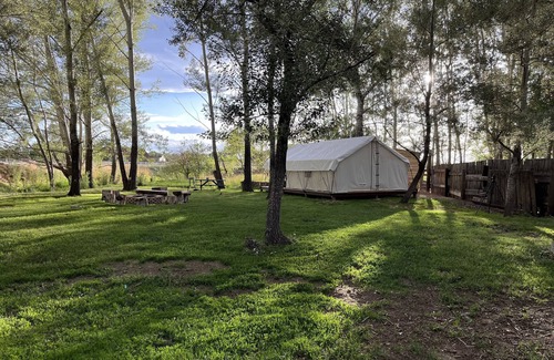 Johnstown Alquiler De RV | Glampsite getaway near Loveland!