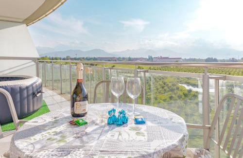 Madonna dell'Olmo Apartamento | Glass House
