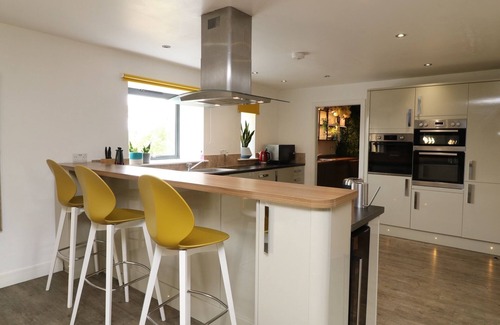 Lincoln Casa | Glebe Farm 4br, Sleeps 11, Hot Tub, Pet Friendly