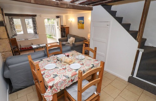 Bourton Cabaña | GLEED COTTAGE, pet friendly, character holiday cottage in Cheltenham