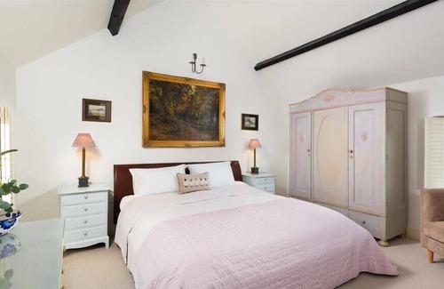 Brampton Cabaña | GLEN BANK, pet friendly, with open fire in Appleby-In-Westmorland