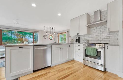 Empire Casa | Glen Lake Narrows