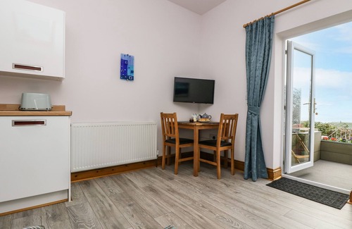 Trewarmett Cabaña | GLENHAVEN, family friendly, character holiday cottage in Tintagel