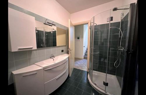 Carate Urio Casa | Glittering Lake View