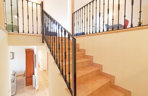 Almarda Chalet De Esquí | Global Properties: Frontline beach villa with private pool