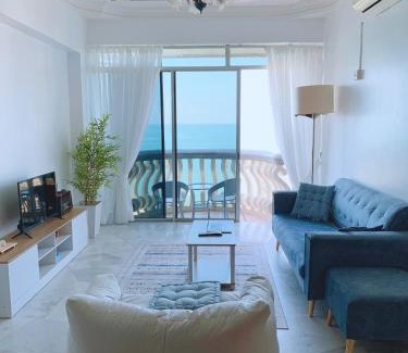 Taman Tanjung Apartamento | Glory Beach Duplex Ocean View - 8Pax 3BR & FREE Disney Hotstar