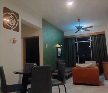 Taman Tanjung Apartamento | GloRy BeAch ResOrt private apartment