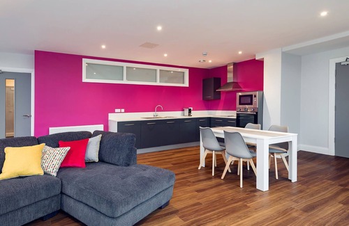 Newry Apartamento | Godfrey Mews