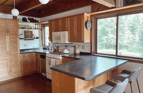 Bigfork Cabina | God’s Country Getaway! Entire cabin on Turtle Lake