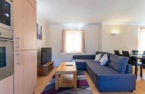 Swindon Apartamento | Godwin Court Apartments