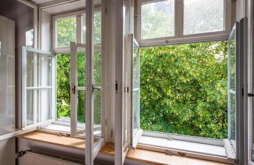 Weimar Apartamento | "goethezimmer" Ferienwohnung und Zimmer am Burgplatz