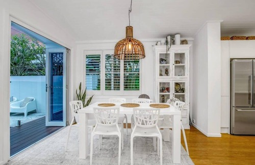 Miami Casa | Gold Coast Miami Beach House With Pool & Parking