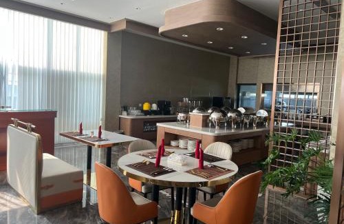 Vientiane Prefecture Hotel | Gold Phuc Resort inside Longvien Golf