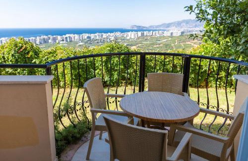 Kargicak Villa | Goldcity 2 Bedroom Villa with Free Aquapark