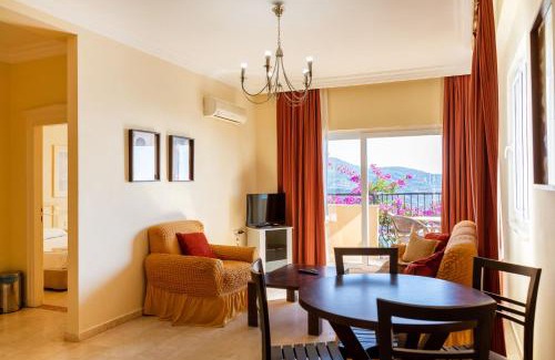 Kargicak Villa | Goldcity 2 Bedroom Villa with Free Aquapark