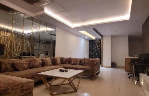 Lahore Apartamento | Goldcrest Luxury Apartments