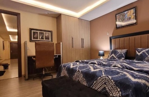 Lahore Apartamento | Goldcrest Luxury Apartments