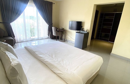 Jimeta Hotel | Golden Alpine Hotel and Resort