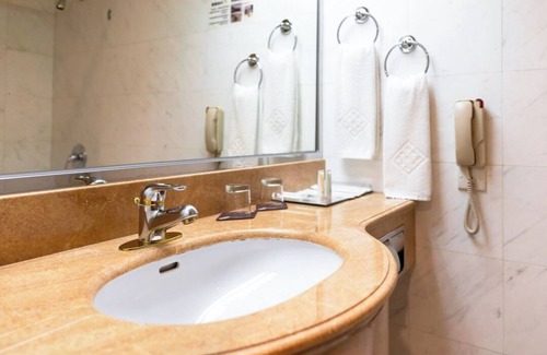 Taipa Hotel | Golden Crown China Hotel Macau