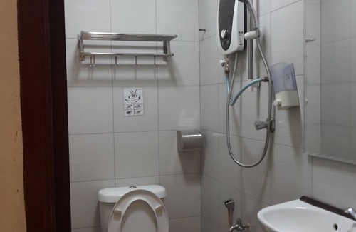 Kampung Gong Pauh Apartamento | GOLDEN GATE HOTEL