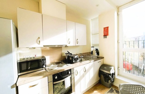 Maidstone Apartamento | Golden Heights 7