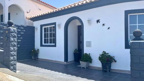 Canhas Casa | Golden Horizon House