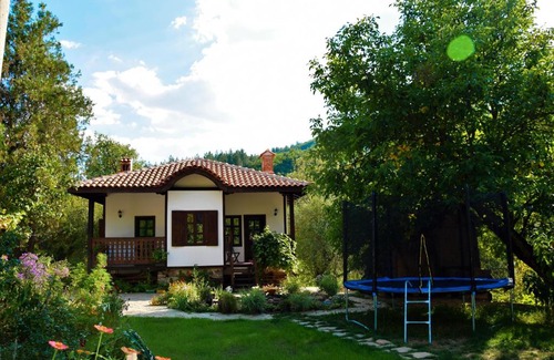 Svoge Casa | Golden Horn Guest House