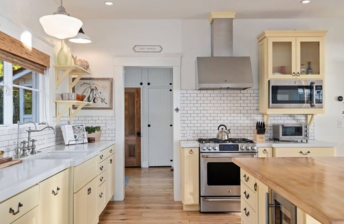 Summerland Casa | Golden Hour - Brilliant Ocean Views at this Charming Summerland Farmhouse