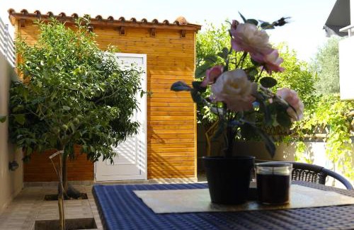 Spata-Artemida Casa | Golden House Paola