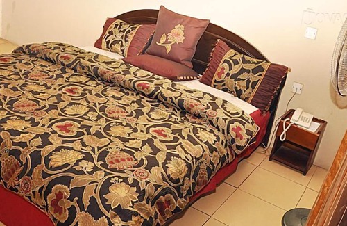 Festac Hotel | Golden King Apartment Hotel