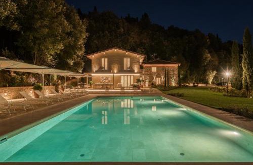 Serravalle Pistoiese Villa | GOLDEN LUXE - Diamond in the Hills piscina privata e vasca idromassaggio