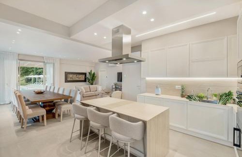 Serravalle Pistoiese Villa | GOLDEN LUXE - Diamond in the Hills piscina privata e vasca idromassaggio