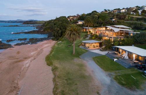 Cable Bay Apartamento | Golden Sand Beachfront, Cable Bay Stays, Cable Bay, Northland