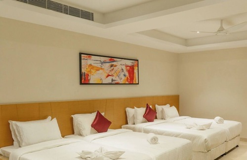 Bapatla Hotel | Golden Sands - By The Bay Resorts