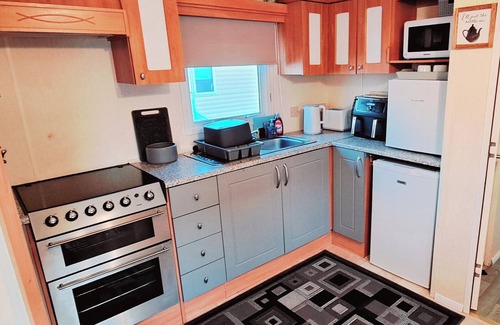 Kinmel Bay Cabina | Golden Sands Towyn Seaside Caravan - Sleeps 6