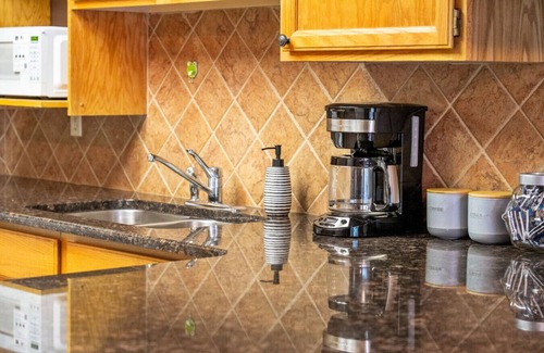 East Kootenay Apartamento | Golden Summit | Air Hockey | Wood Fireplace | Pets