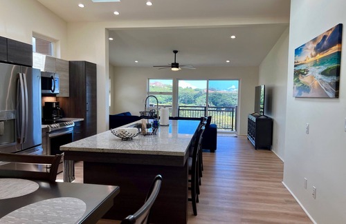 Moanalua Casa | STUNNING FAIRWAY VIEWS, HOME "E"-CLEAN-NEW-GATED, NEAR JBPHH, CAGE # AVAILABLE.
