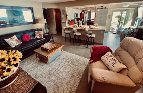 Ladera West Casa | REMODELADO Y NUEVO MUEBLE - CAMA KING - CAMPO DE GOLF Y VISTAS A LA MONTAÑA