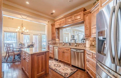 Hot Springs Village Casa | Golf Course, Enormous Porch, 2 Living Areas, Easy Access, 6 Beds, large BR's