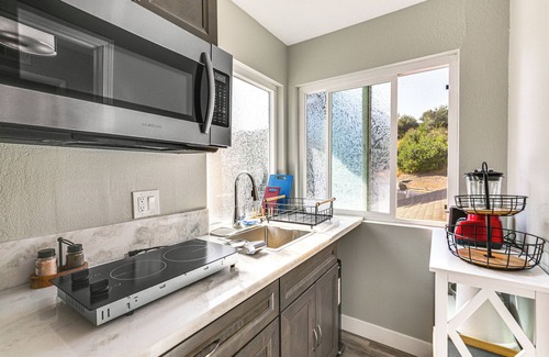 Bonita Long Canyon Apartamento | Golf, Hike & Explore: Mtn-View Bonita Studio