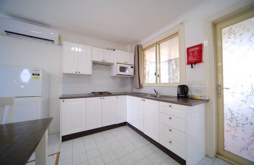 Primbee Hotel | Golf Place Inn