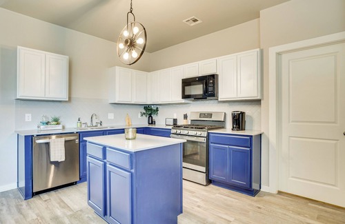 Edmond Casa | Golf, Swim, Relax: Oklahoma Ranchland Retreat